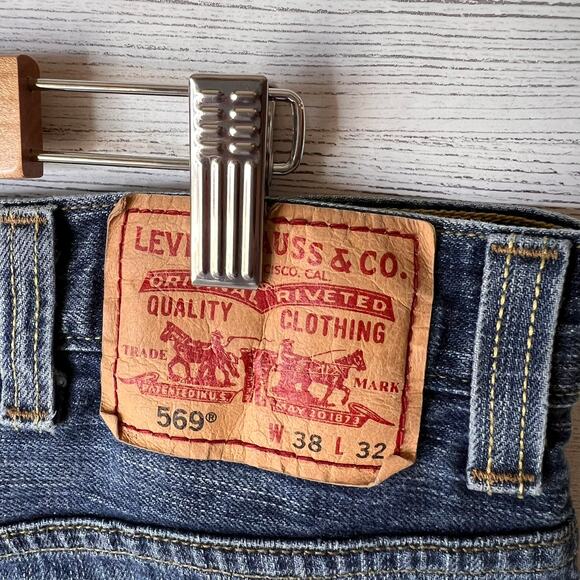 Levis Jeans Mens Size 38 X 32 Loose Straight Fit 569 Denim 100% Cotton - Picture 2 of 16